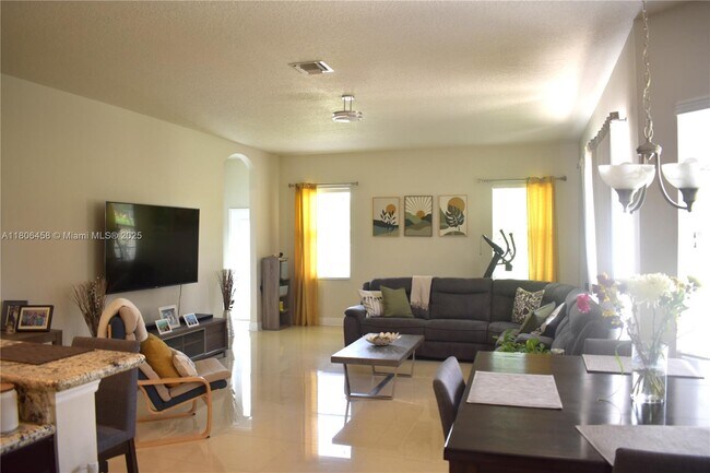 Foto del edificio - 3937 W Gardenia Ave