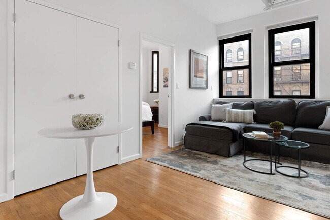 Foto del edificio - 501 Adams St