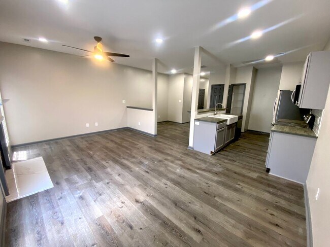 Building Photo - 4938 Wexford Trail