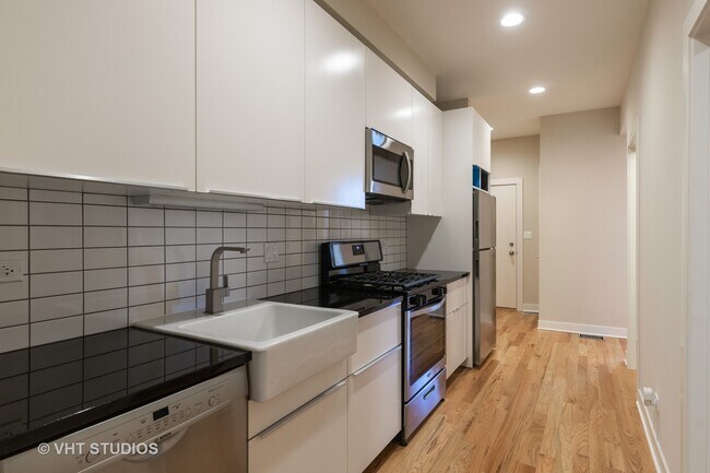 Foto del edificio - 120 E 57th St