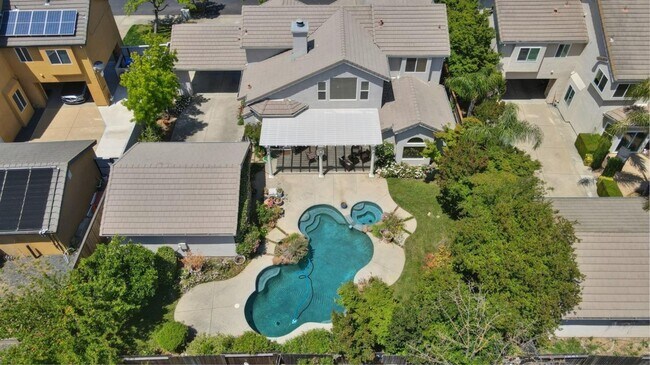 Foto del edificio - Stunning Laguna West Home with Heated Pool...