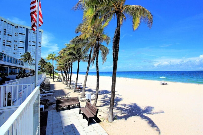 Foto del edificio - 1360 S Ocean Blvd