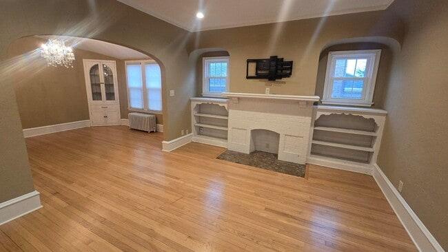 Foto del edificio - 4126 N Newhall St