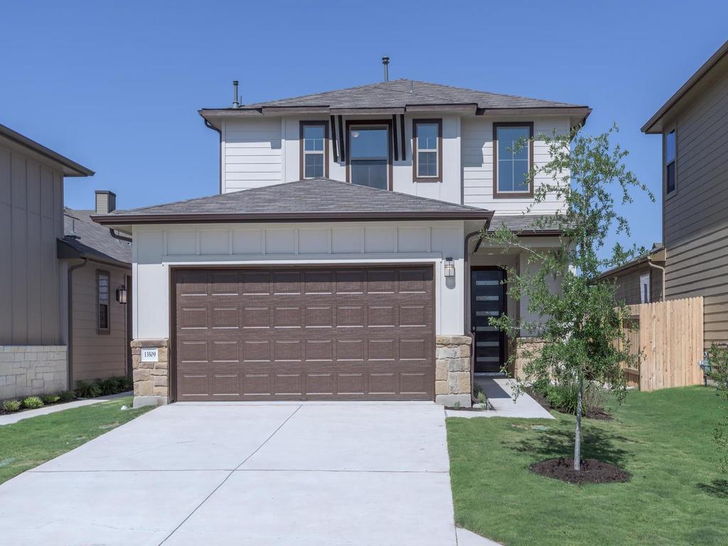 Foto principal - 13509 Feldspar Dr