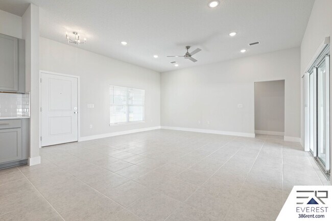 Building Photo - 67 Brewster Ln