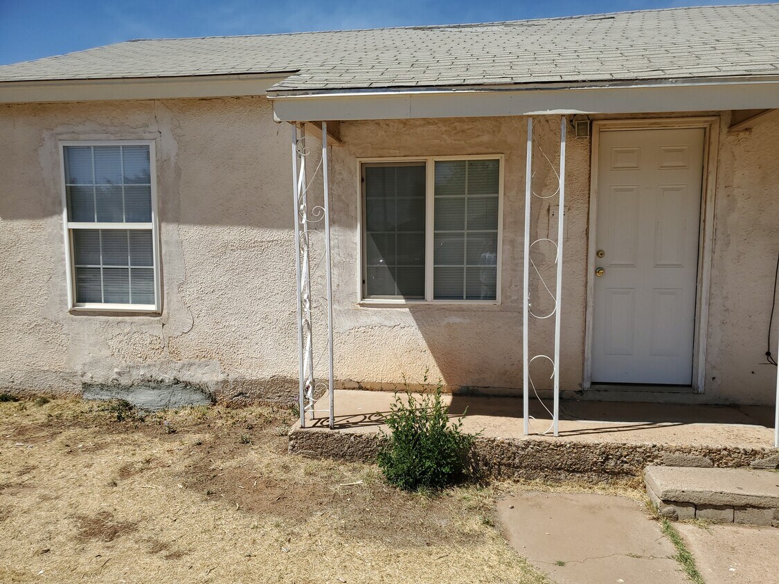 806 W Plaza Dr Unit A, Clovis, NM 88101 Apartments in Clovis, NM