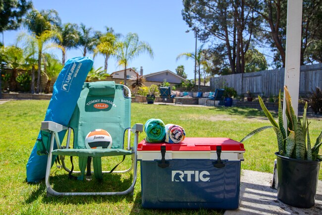 Building Photo - 5239 Hubbert St