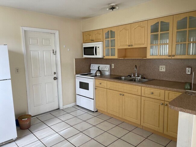 Building Photo - POS Holdings LLC-718-720