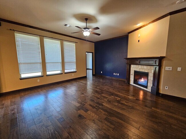 Foto del edificio - (3) Bed/(2) Bath in Red Canyon Ranch Avail...