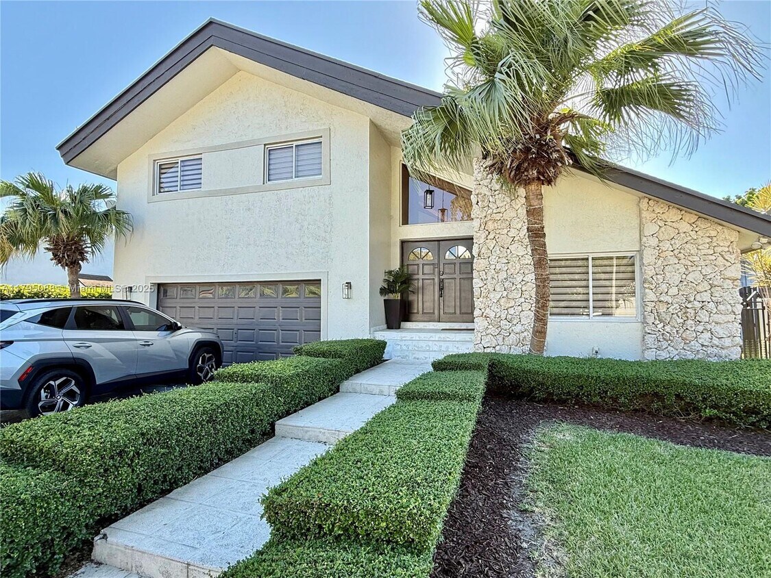 Foto principal - 10802 SW 142nd Ct