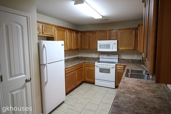 Foto del edificio - 3 br, 2 bath House - 1510 Southernwood Dr