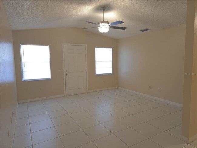 Foto del edificio - 968 Sunshine Way SW