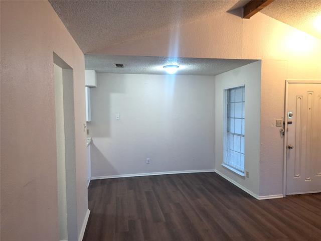 Foto del edificio - 7045 Crosstimbers Ln