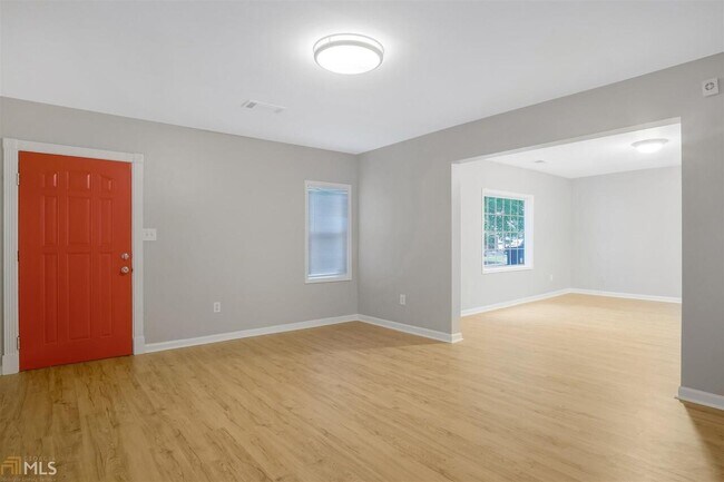 Foto del edificio - 1270 Trenton St SE