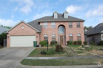 Building Photo - 2315 Stennett Dr