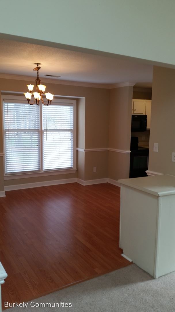 Building Photo - 5133 Autumncrest Dr