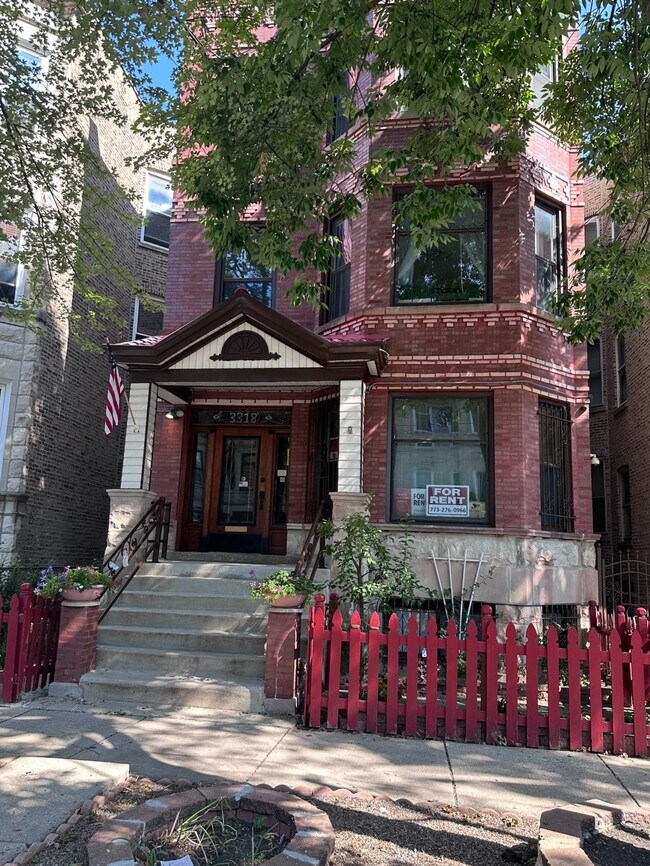 Foto del edificio - 3318 W Pierce Ave