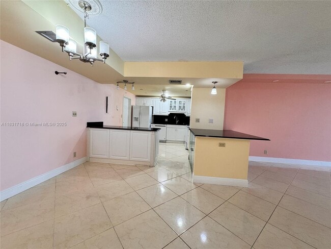 Building Photo - 1370 S Ocean Blvd