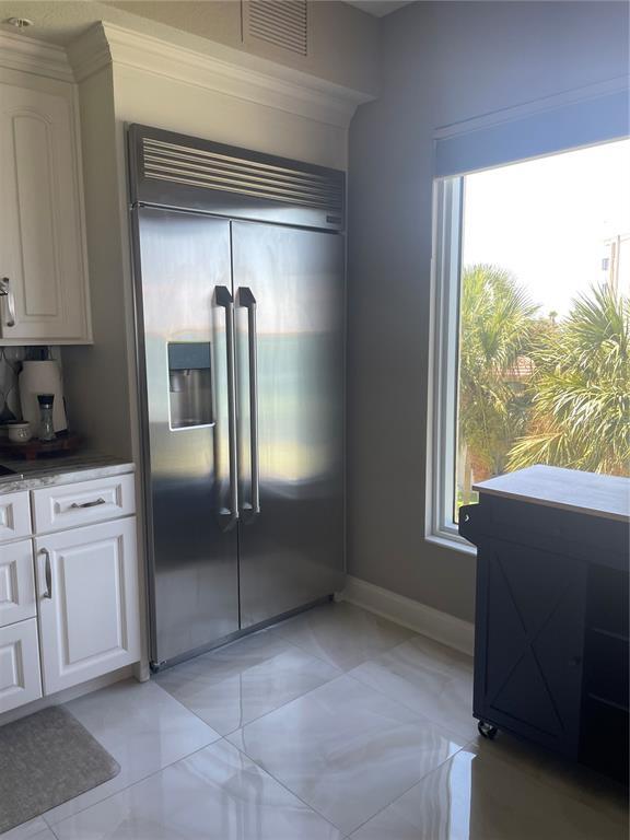 Building Photo - 6025 Sun Blvd