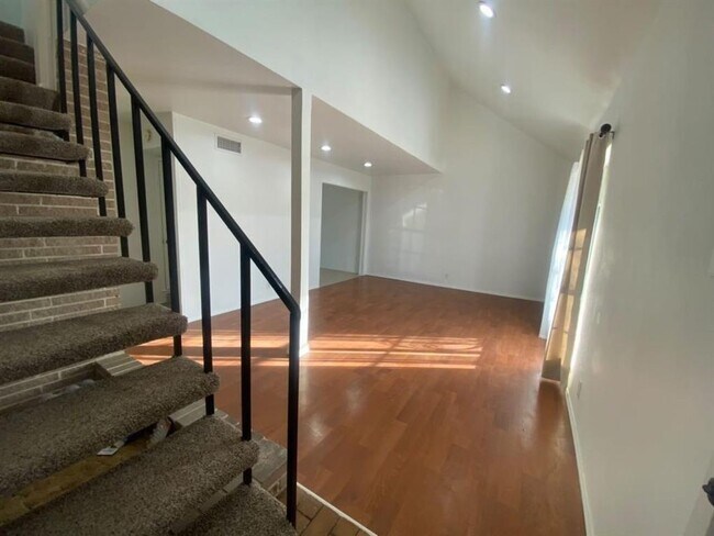 Foto del edificio - 3010 Ridgeview Ln
