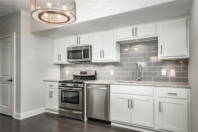 Foto del edificio - 338 7th St NE