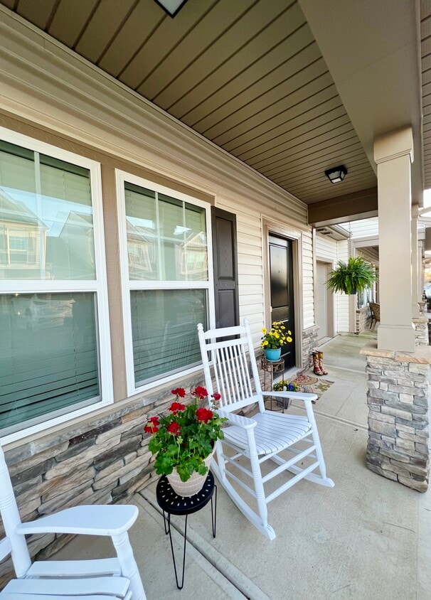 104 Blackstone Ct, Statesville, NC 28677 Townhome Rentals in Statesville NC