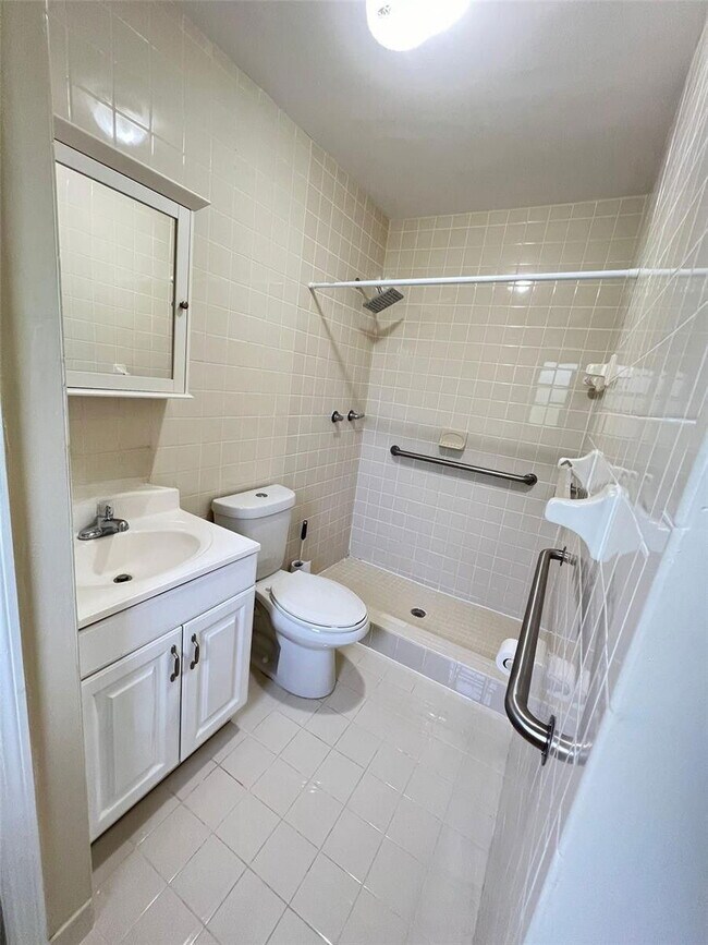 Foto del edificio - 2101 SW 81st Ave
