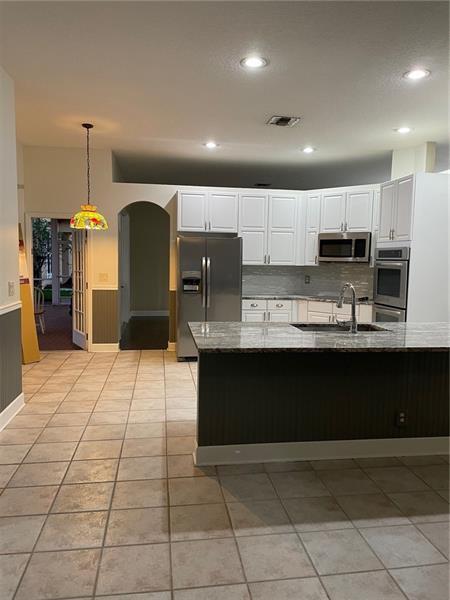 Building Photo - 6732 Mariposa Cir E