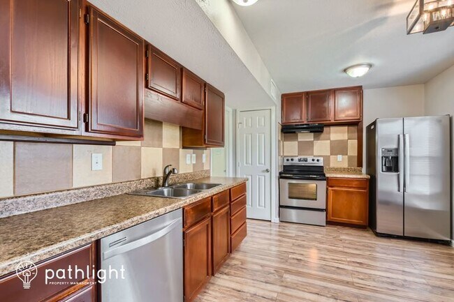 Building Photo - 4613 Monterrey Dr
