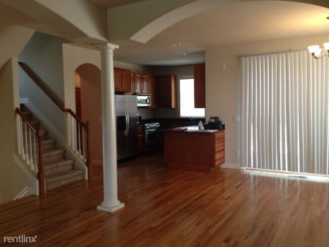 Foto del edificio - 705 17th St