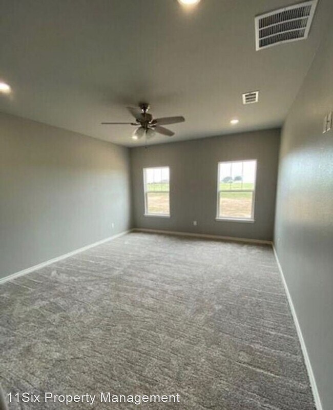 Foto del edificio - 3 br, 2 bath House - 75 Fawn Rd