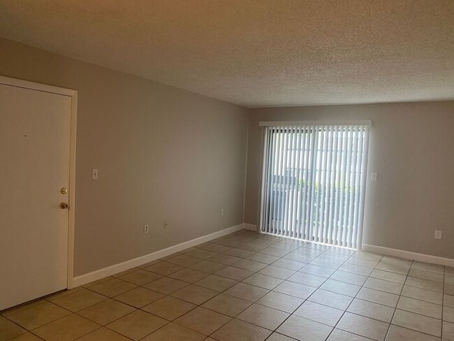 Building Photo - Newly Remodeled 1 bedroom/1 bath in Altamo...