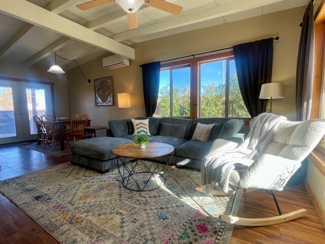 Foto del edificio - 71590 Juanita Dr