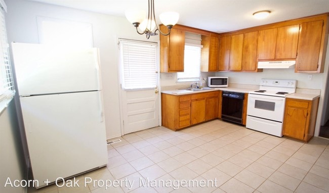 Building Photo - 2 br, 1 bath House - 5131 Lundy Drive
