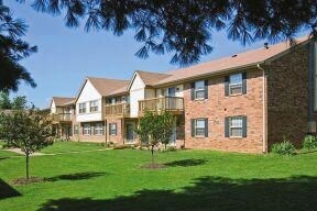 Primary Photo - Lincolnshire Apartments