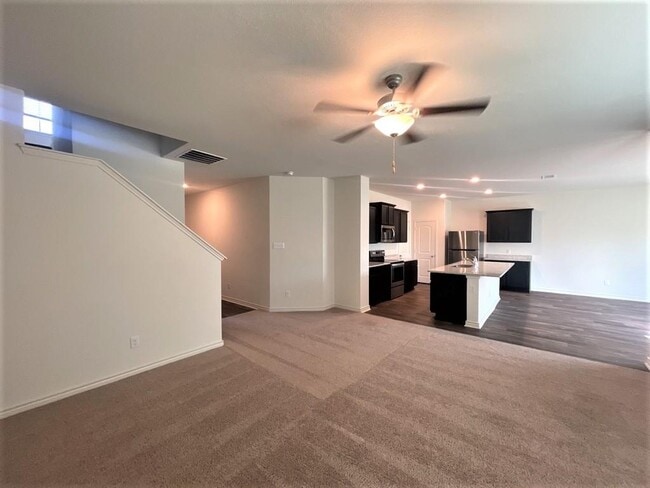Building Photo - 512 Locksley Cove