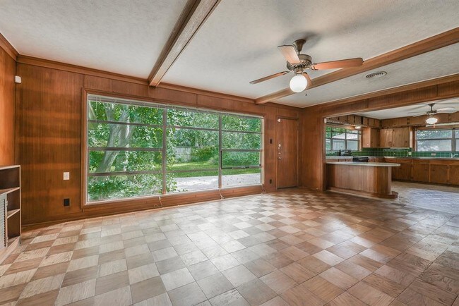 Foto del edificio - 8723 Cavell Ln