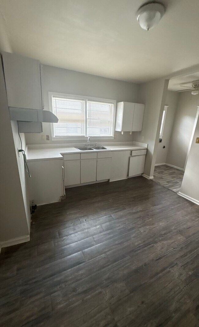 Foto del edificio - 1738 Damon St
