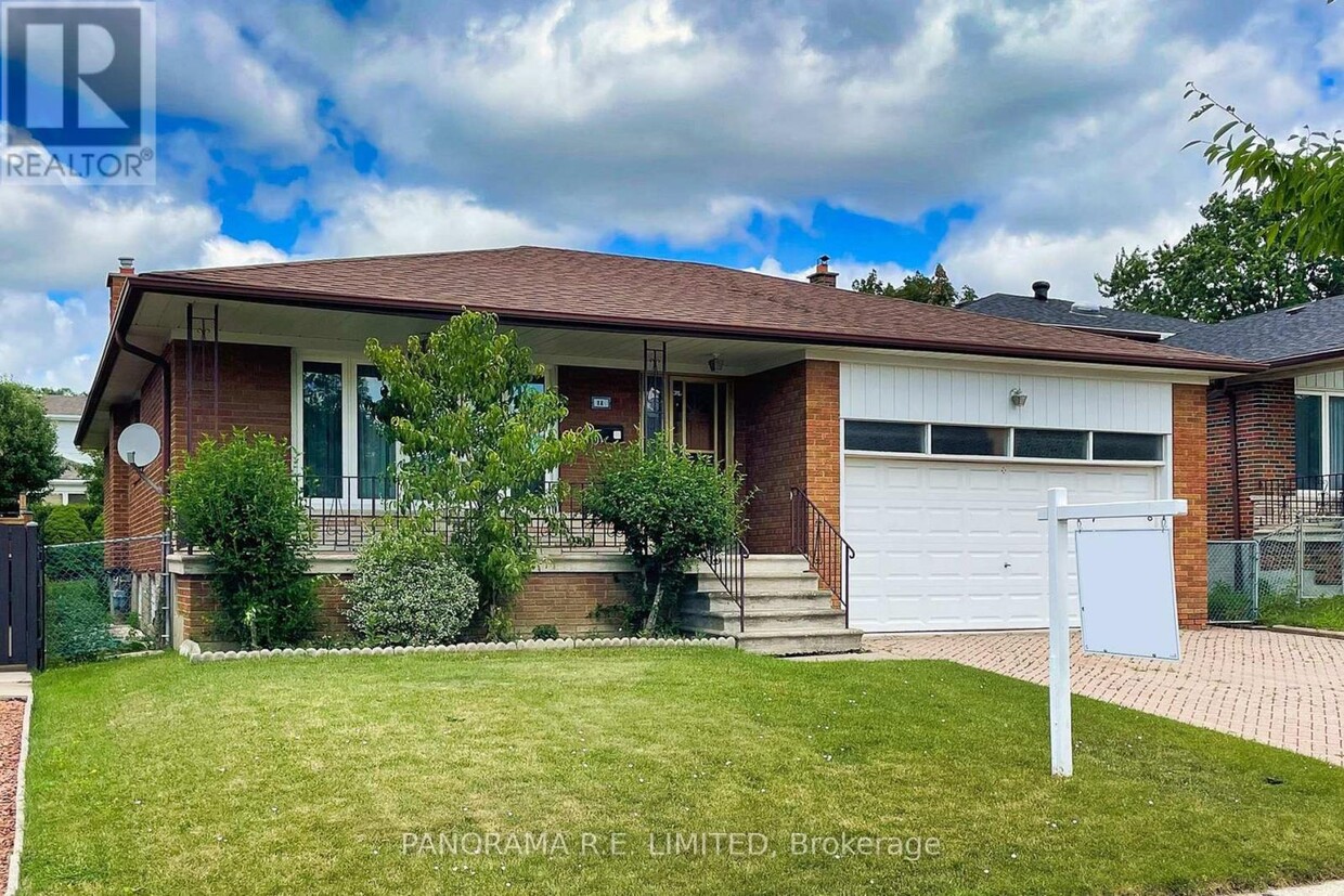 Photo principale - 28 Longbourne Dr