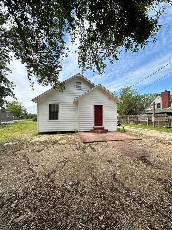 Building Photo - 102 N 7th St