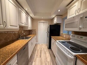 Building Photo - 13858 SW 90th Ave