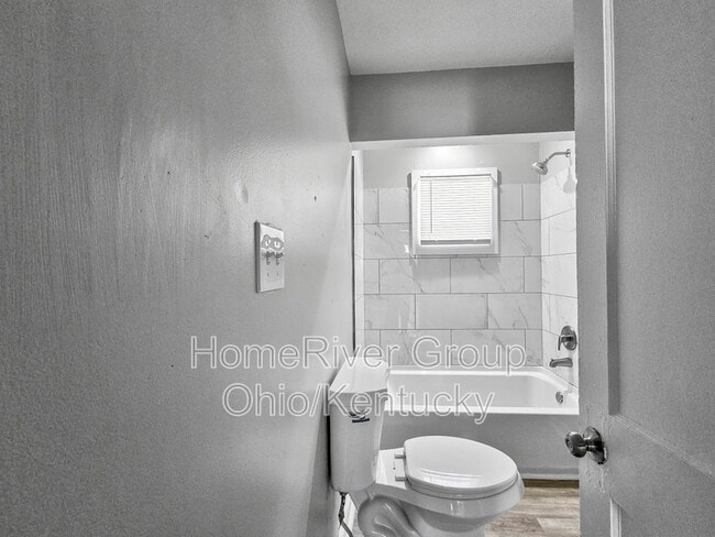 Foto del edificio - 1223 S 41st St