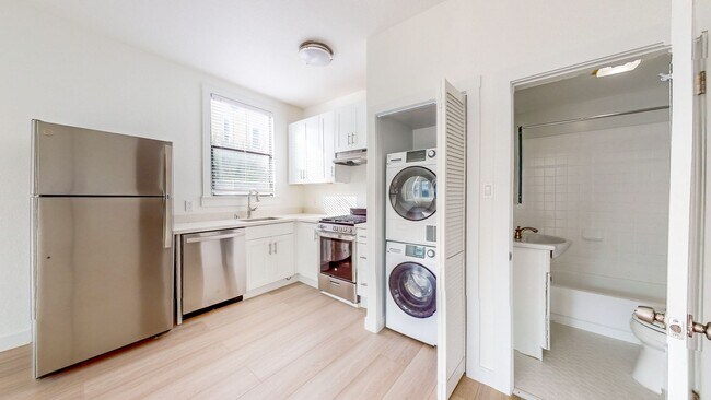 Foto del edificio - 1450 Castro St