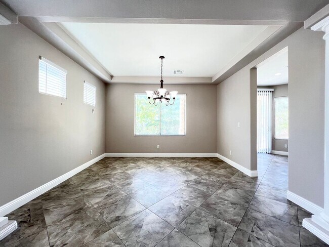 Building Photo - Wonderful two-story single-family house