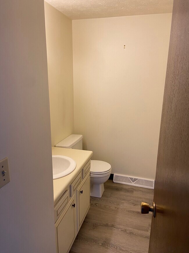 Foto del edificio - 5223 Cline Rd