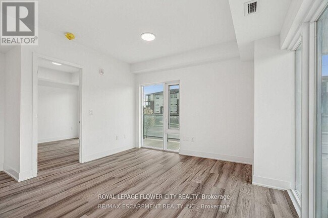 Building Photo - 575 Conklin Rd