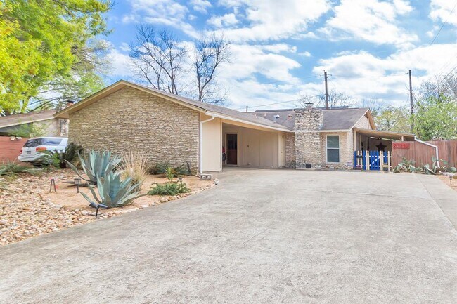 Foto del edificio - 2011 Meadowridge Dr