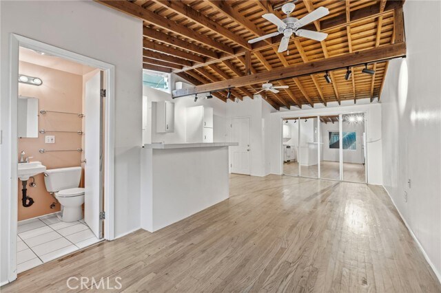 Foto del edificio - 7618 Norton Ave