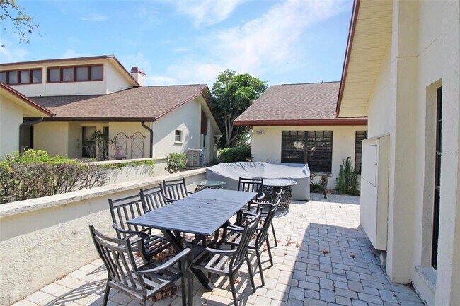 Building Photo - 6019 Courtside Dr
