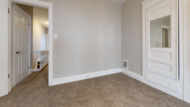 Building Photo - Nice House for Rent with Hardwood Floors